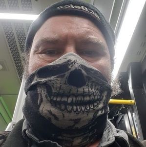 Meet your Posher, Dennis